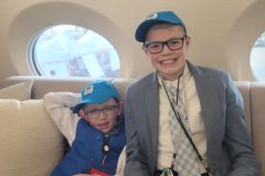 20220827-Eli-and-Greg-on-G500-at-MAC-2022